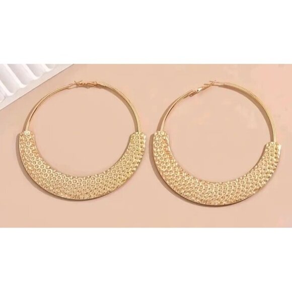 Exaggerated Sexy Large Hoop Earrings Bold Gold-Tone Statement Jewelry - Picture 2 of 5